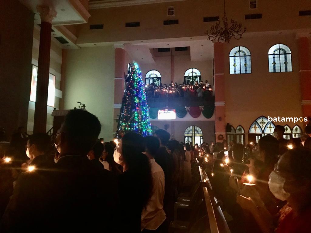 Ibadah Malam Natal Jemaat Membeludak Hkbp Lubukbaja Tambah Kursi