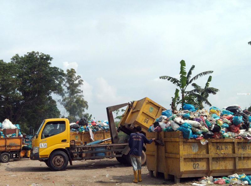 Pengangkutan Sampah Dalil Harhaap 3 scaled e1697018848618