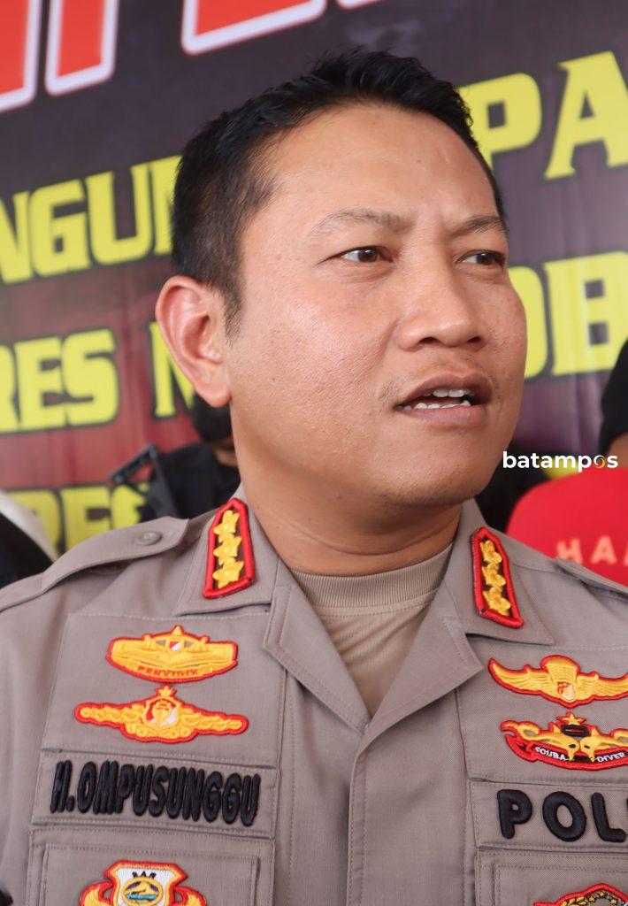 Kapolresta Barelang Kombes Pol Heribertus Ompusunggu 2 F Cecep Mulyana