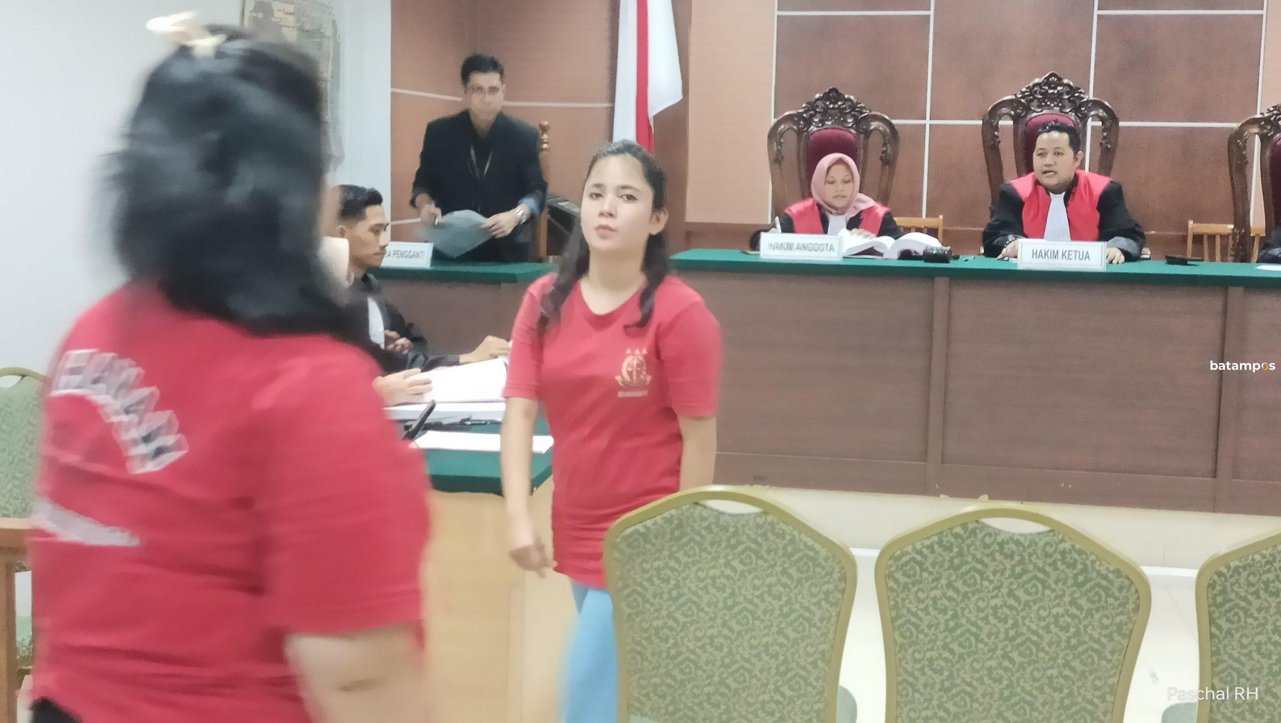 Wanita Cantik, Rekrut Wanita Untuk Menjadi Pekerja Malam di Luar Negeri