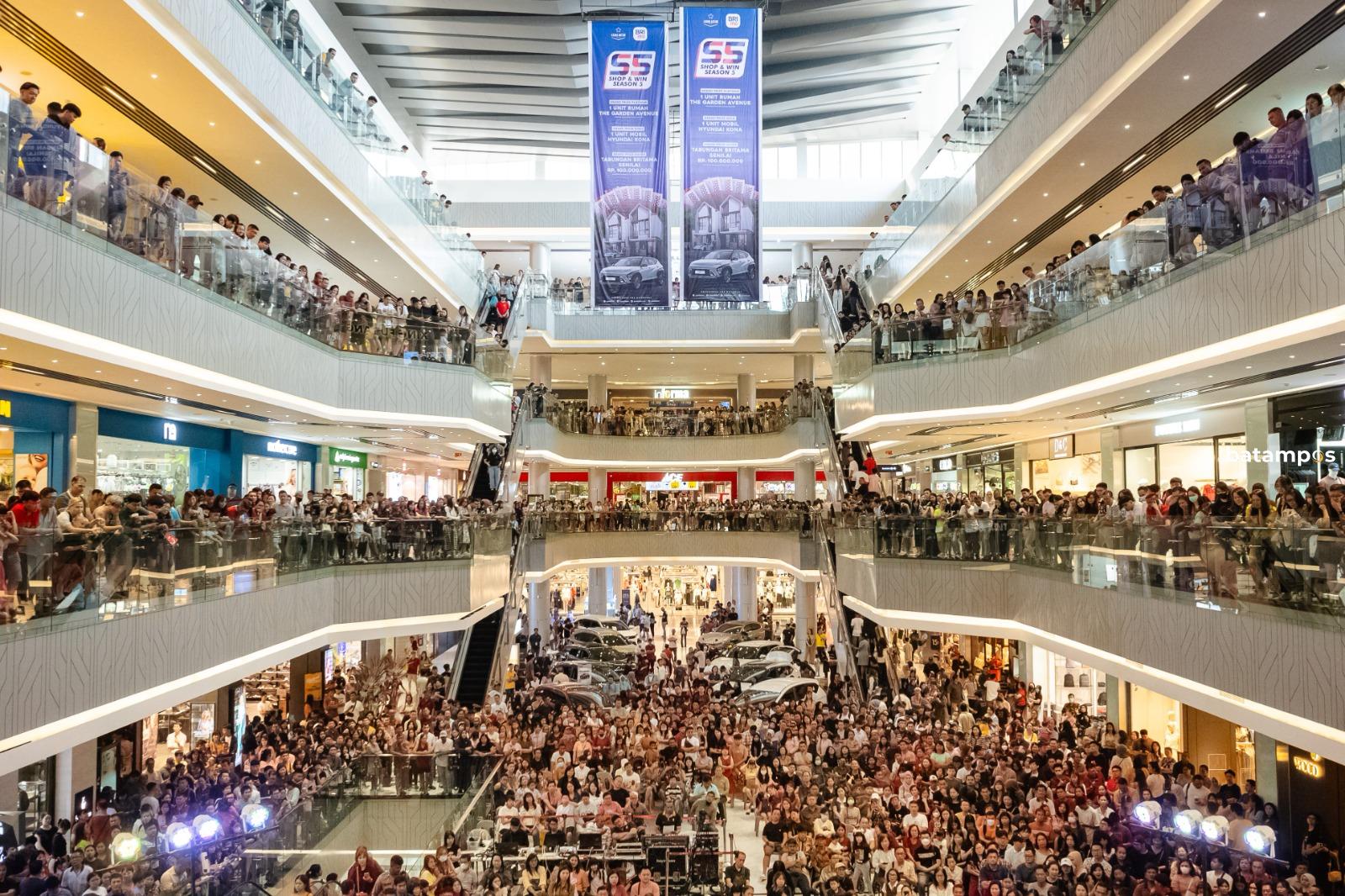 Pengundian Hadiah Shop & Win di Grand Batam Mall