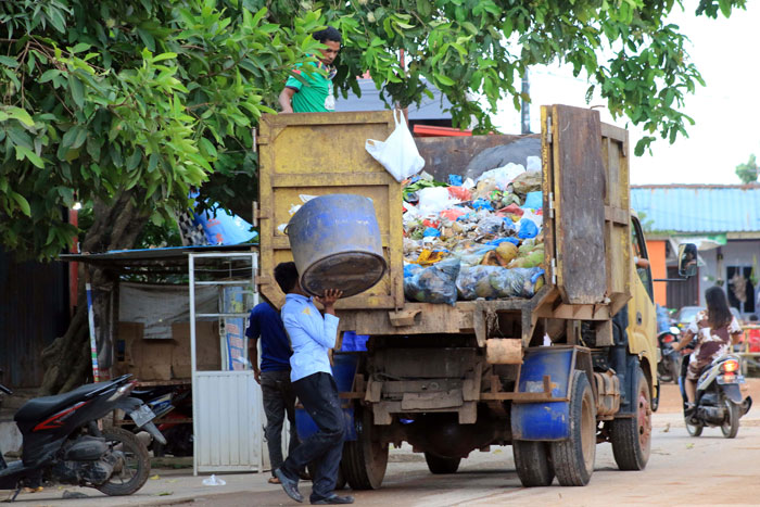 Angkut Sampah Dalil Harahap