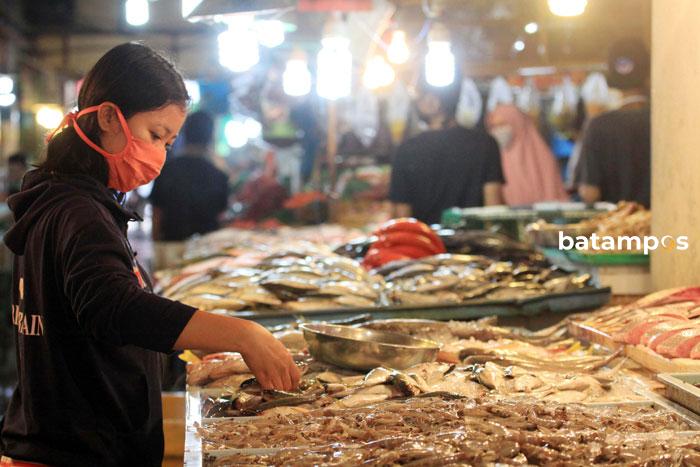 Pakai Masker Ikan Pasar Botania I fff Iman Wachyudi 3