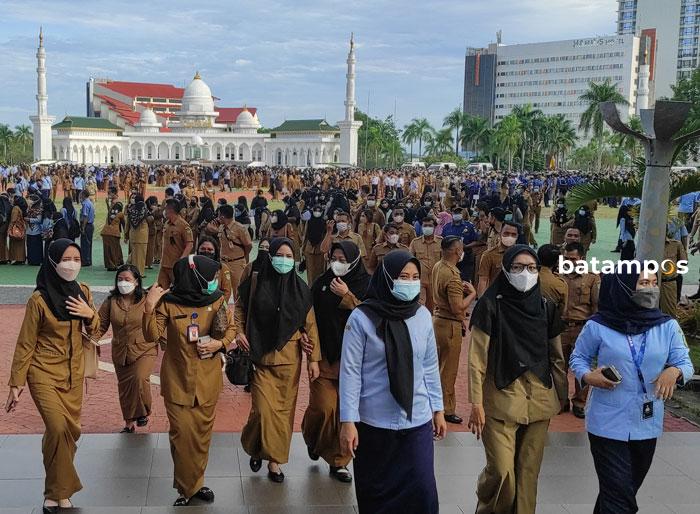 Pegawai Negeri Sipil Pemko Batam 3 F Cecep Mulyana