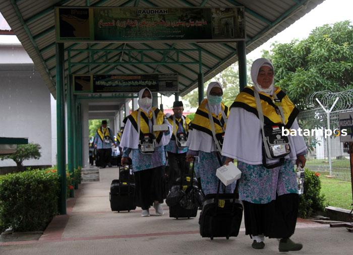 Jemaah Calon Haji 2 F Cecep Mulyana