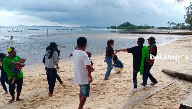 pantai larantuka