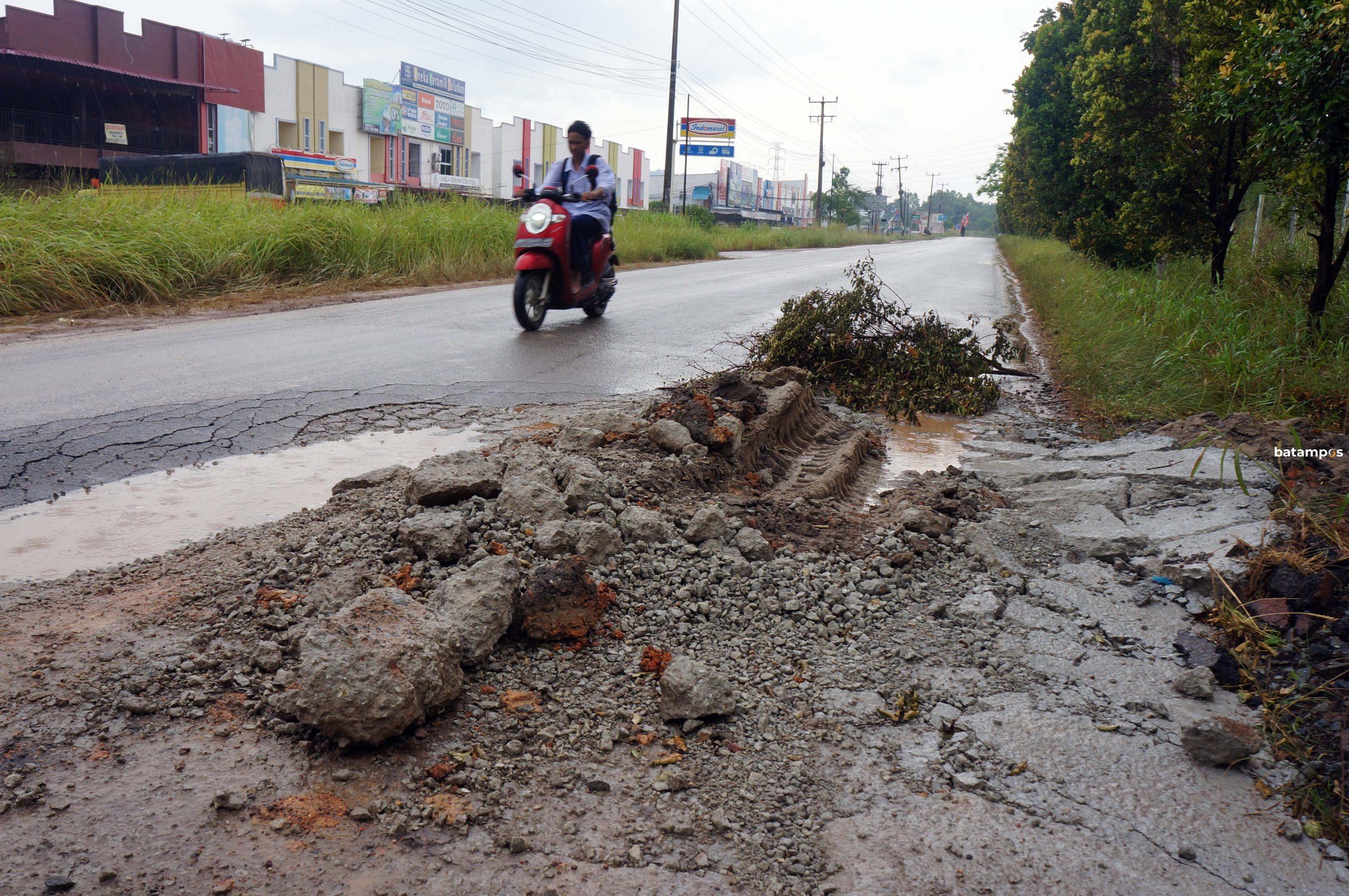 Jalan Ruska Parah Dalil Harahap 3 scaled