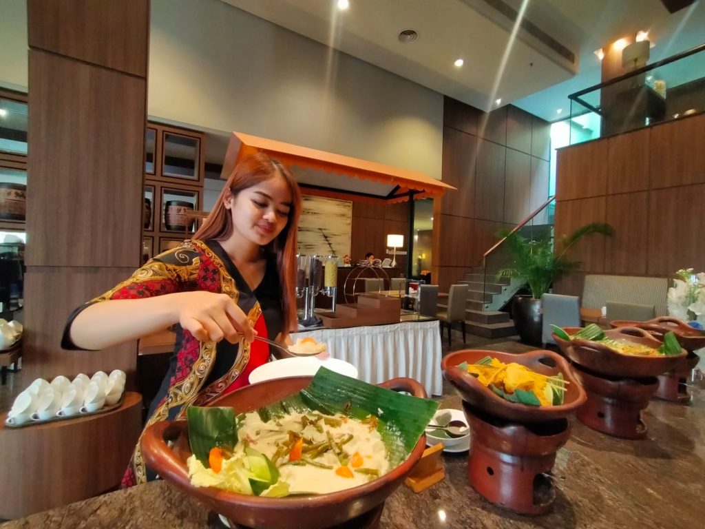 Makan LPG Sepuasnya Di I Hotel Baloi Hanya Rp 60 Ribu Setiap Hari Jumat ...