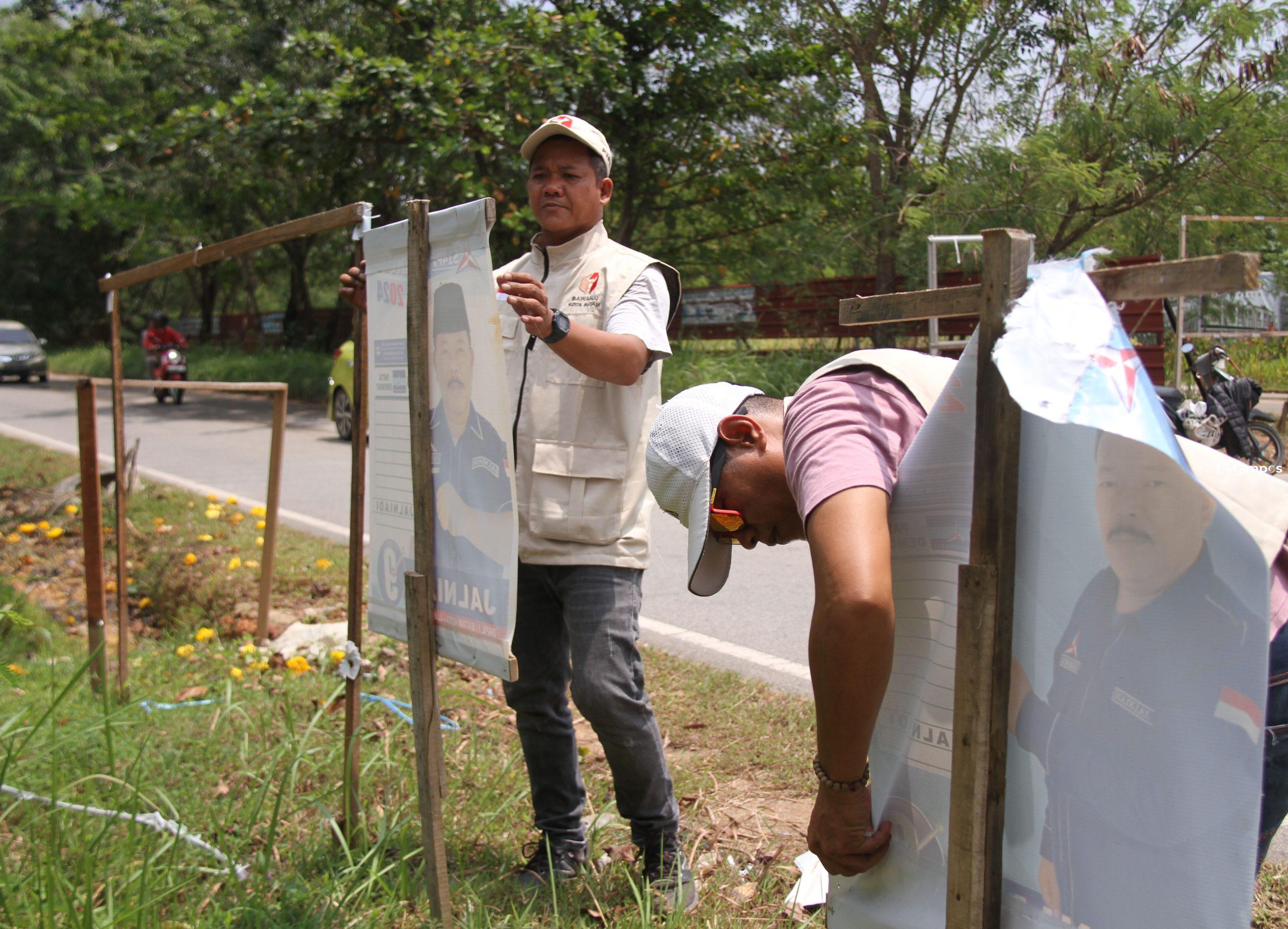 Penertiban Alak Peraga Kampanye 1 F Cecep Mulyana scaled