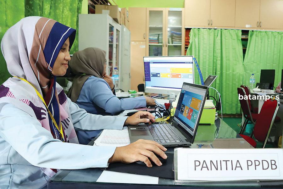 Ratusan Calon Siswa Sd Di Batam Tak Tertampung Di Sekolah Negeri Metropolis 3784