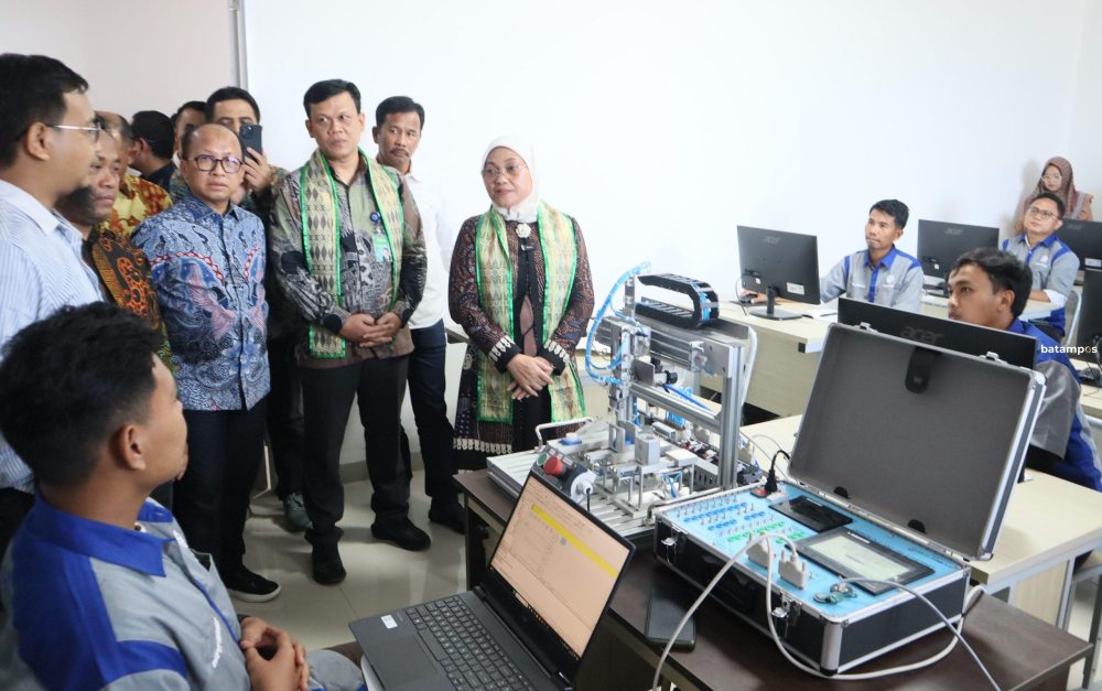 Balai Latihan Kerja Batam 3 F Cecep Mulyana scaled e1720627523659