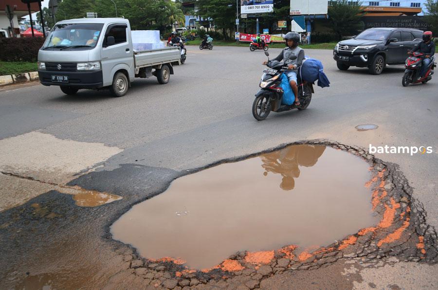 jalan lubang